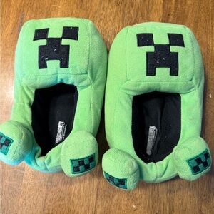 Minecraft Creeper Kids Slippers - Green